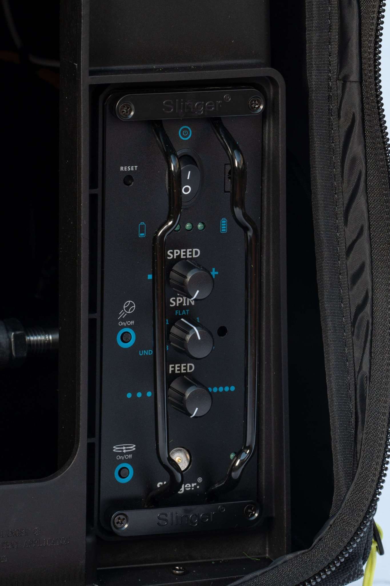 Slinger Bag  Padel Ballmaschine