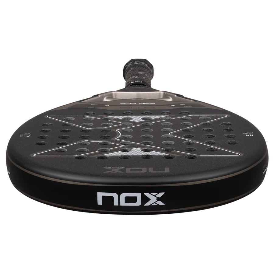 NOX AT10 Pro Cup Hard Padelschläger 26