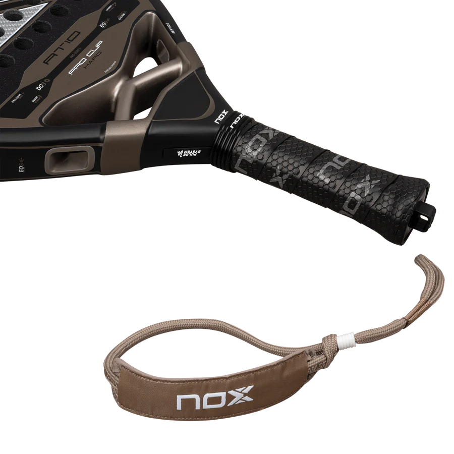 NOX AT10 Pro Cup Hard Padelschläger 26