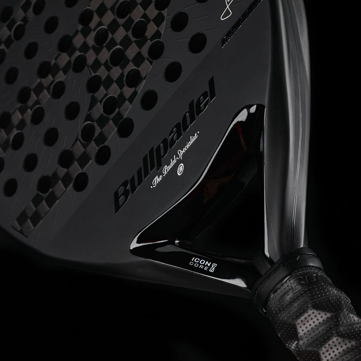 Bullpadel Icon 2027 – Griffdetail