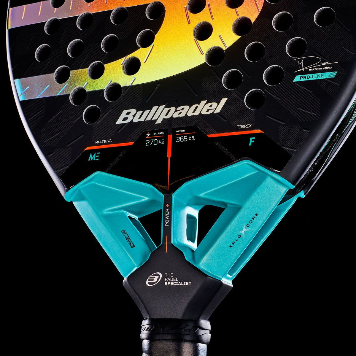 Bullpadel XPLO Comfort 2027 – Griffdetail